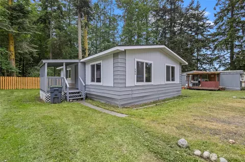386 Boe Rd, Oak Harbor, WA 98277