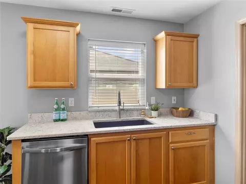 Kitchen - 1209 Nunnally Ave NW, Orting, WA 98360 photo 4 of 5