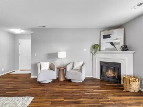 Living - 1209 Nunnally Ave NW, Orting, WA 98360 photo 3 of 4