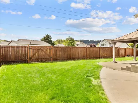 Exterior - 1209 Nunnally Ave NW, Orting, WA 98360 photo 6 of 9
