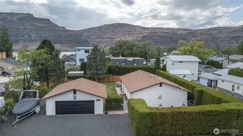 680 SW Hunter Ave, Quincy, WA 98848