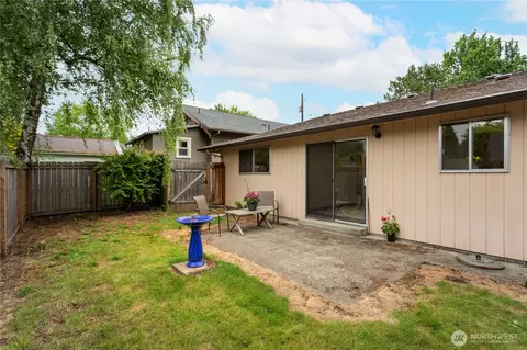 Exterior - 1900 E St, Vancouver, WA 98663 photo 15 of 17