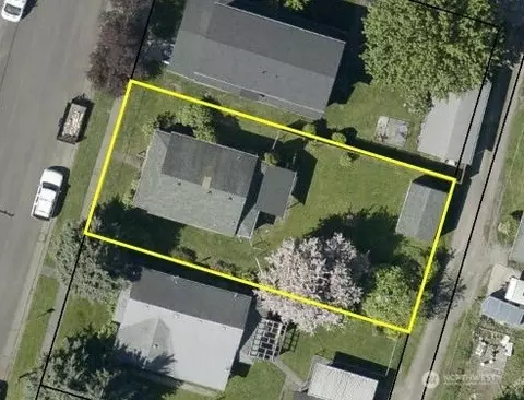 404 S Buckner St, Centralia, WA 98531