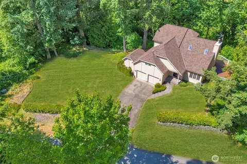 19914 SE 210th St, Maple Valley, WA 98038