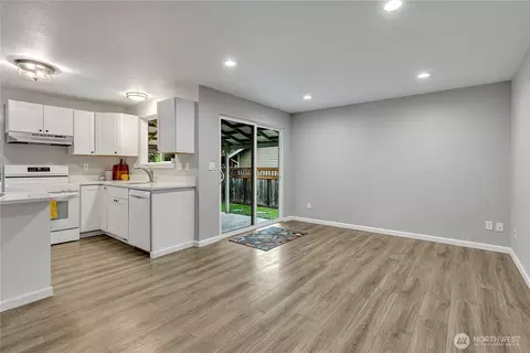 906 Olsen Pl, Enumclaw, WA 98022 photo 18