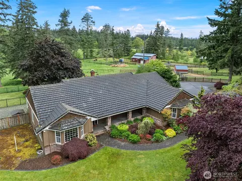 20460 Noll Rd NE, Poulsbo, WA 98370