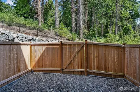 Exterior - 8922 NE 173rd Pl #A, Bothell, WA 98011 photo 1 of 2