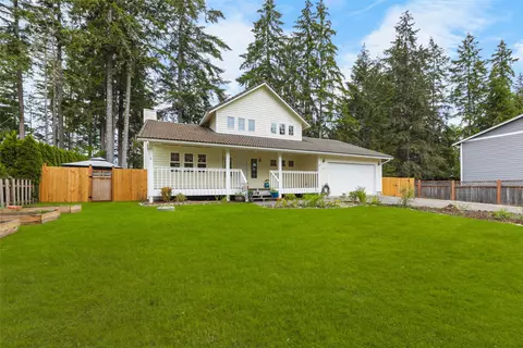140 E Mountain View Dr, Allyn, WA 98524 photo 2