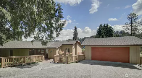 9430 Hoeder Ln, Bothell, WA 98011