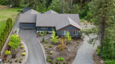 413 W Sixth St, Cle Elum, WA 98922