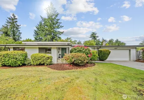 6217 Hillcrest Dr SW, Lakewood, WA 98499