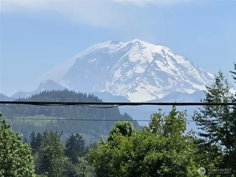 276 SE Nn Se 424th St, Enumclaw, WA 98022