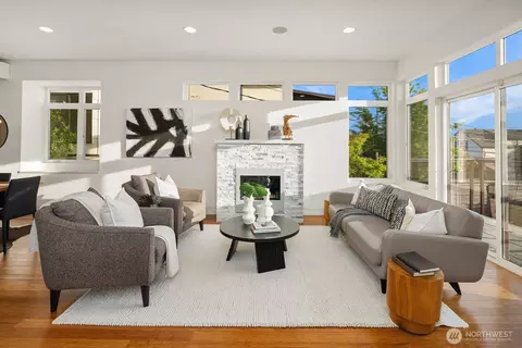 Living - 2222 Broadway E, Seattle, WA 98102 photo 1 of 5
