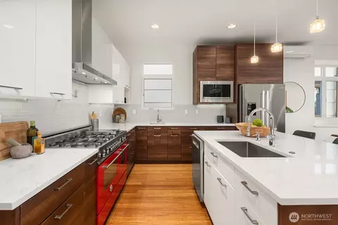 Kitchen - 2222 Broadway E, Seattle, WA 98102 photo 3 of 5