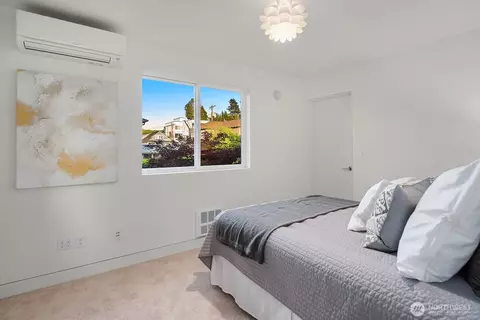 Bedroom - 2222 Broadway E, Seattle, WA 98102 photo 5 of 6