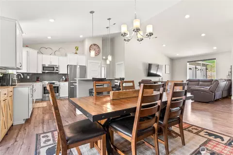 Dining - 3 Kingfisher Rd, Twisp, WA 98856 photo 2 of 2