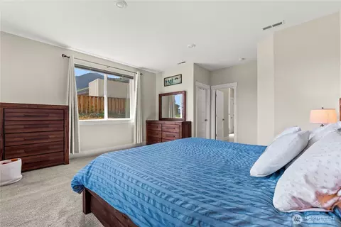 Bedroom - 3 Kingfisher Rd, Twisp, WA 98856 photo 2 of 6