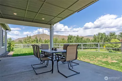 Exterior - 3 Kingfisher Rd, Twisp, WA 98856 photo 6 of 9