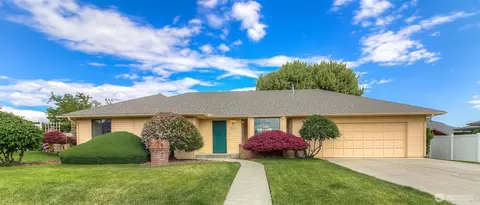 703 Tanarae Pl, Yakima, WA 98908