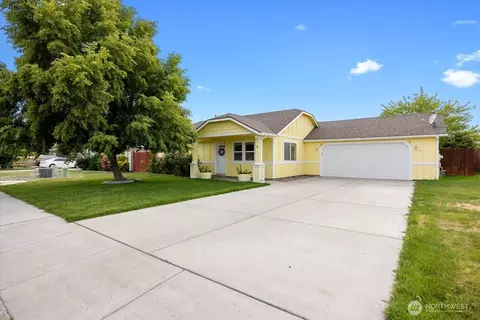 5712 Ochoco Ln, Pasco, WA 99301