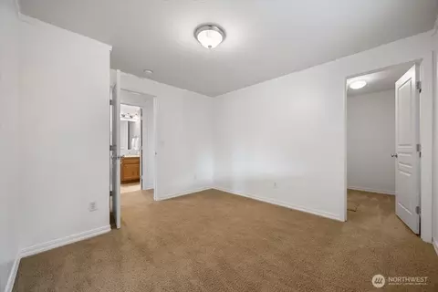 Bedroom - 5712 Ochoco Ln, Pasco, WA 99301 photo 4 of 6