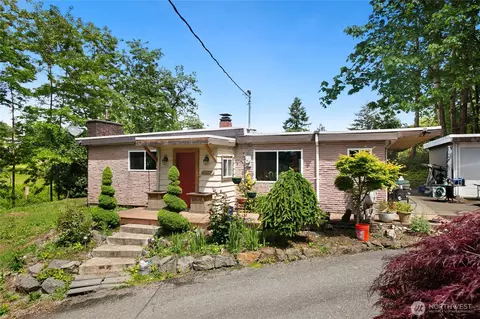 7431 S 132nd St, Seattle, WA 98178