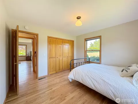 Bedroom - 22 E Bedinger Rd, Sequim, WA 98382 photo 4 of 4