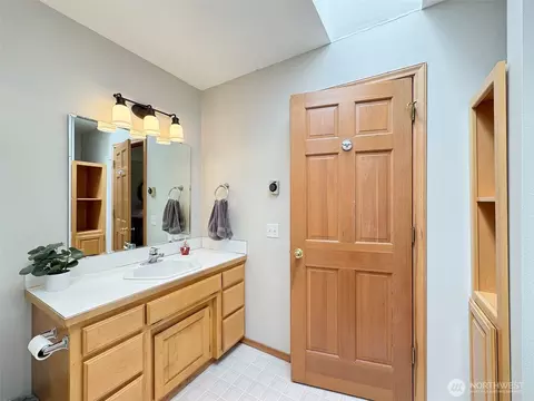 Bath - 22 E Bedinger Rd, Sequim, WA 98382 photo 3 of 4