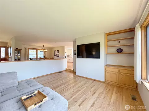 Living - 22 E Bedinger Rd, Sequim, WA 98382 photo 4 of 6