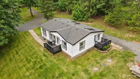 176 Campground Ln, Winlock, WA 98596