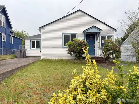 620 Hull Ave, Port Orchard, WA 98366
