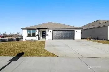 4214 W Sandy Ct, Moses Lake, WA 98837