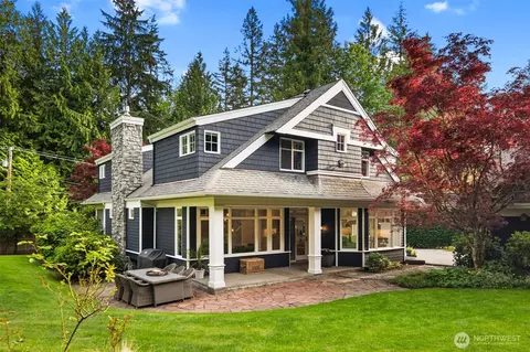 24630 SE 24th St, Sammamish, WA 98075