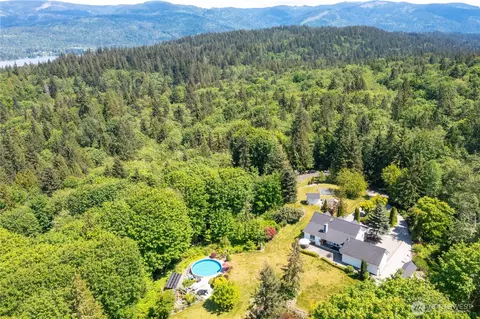 1933 Valleybrook Ln, Bellingham, WA 98229