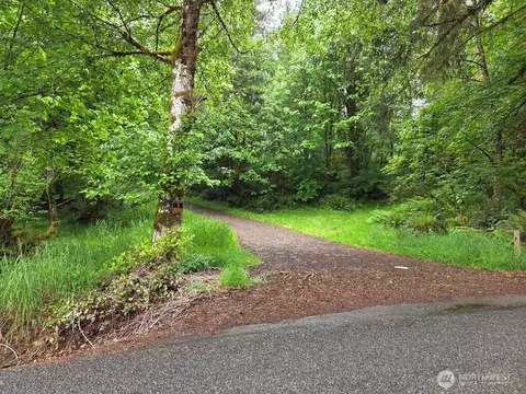 674 Mill Creek Rd, Longview, WA 98632