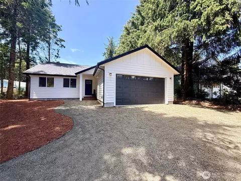 127 Olympic View Ave NE, Ocean Shores, WA 98569