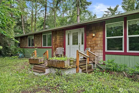 31313 12th Avenue Ct E, Roy, WA 98580