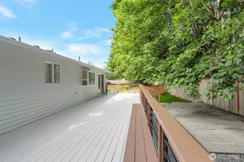 Exterior - 2015 172nd Pl SE, Bothell, WA 98012 photo 3 of 3