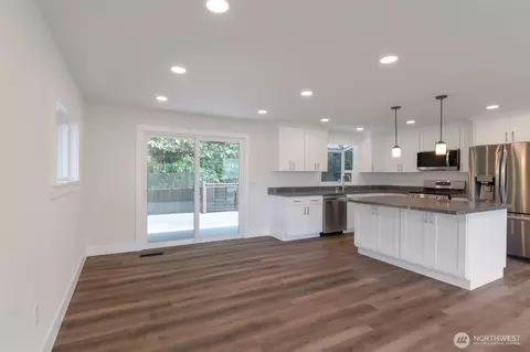 Living - 2015 172nd Pl SE, Bothell, WA 98012 photo 3 of 10