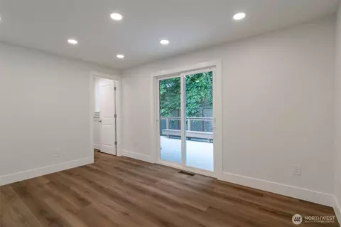 Bedroom - 2015 172nd Pl SE, Bothell, WA 98012 photo 3 of 4