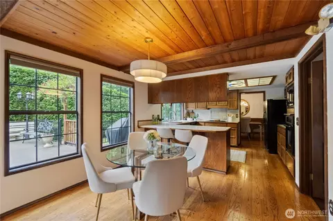 Dining - 21102 31st Ave SE, Bothell, WA 98021 photo 2 of 2