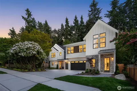 12833 NE 91st St, Kirkland, WA 98033