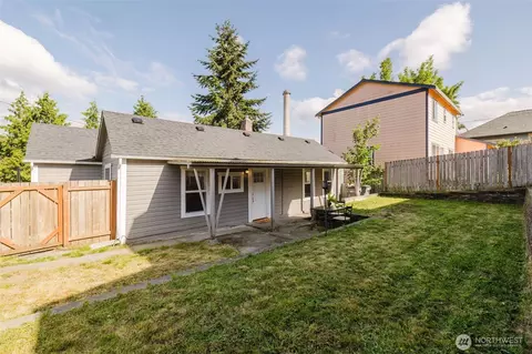 2911 Farragut St, Bremerton, WA 98312