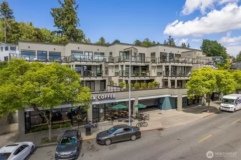 121 Lakeside Ave #202, Seattle, WA 98122