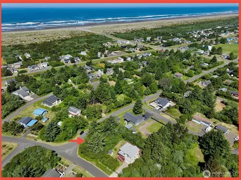 598 Volans Ave SW, Ocean Shores, WA 98569