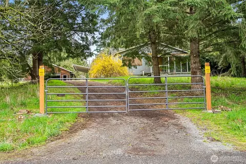 15421 50th Ave E, Tacoma, WA 98446