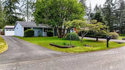 961 Robin Hood Loop, Forks, WA 98331