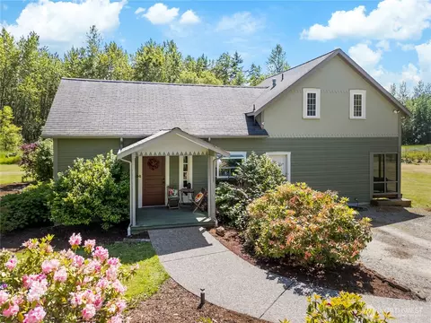 13908 Malloree Ln, Mount Vernon, WA 98273
