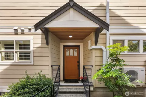3122 Franklin Ave E #A, Seattle, WA 98102