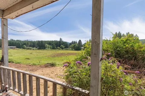 1908 W State Route 4 #1, Skamokawa, WA 98647